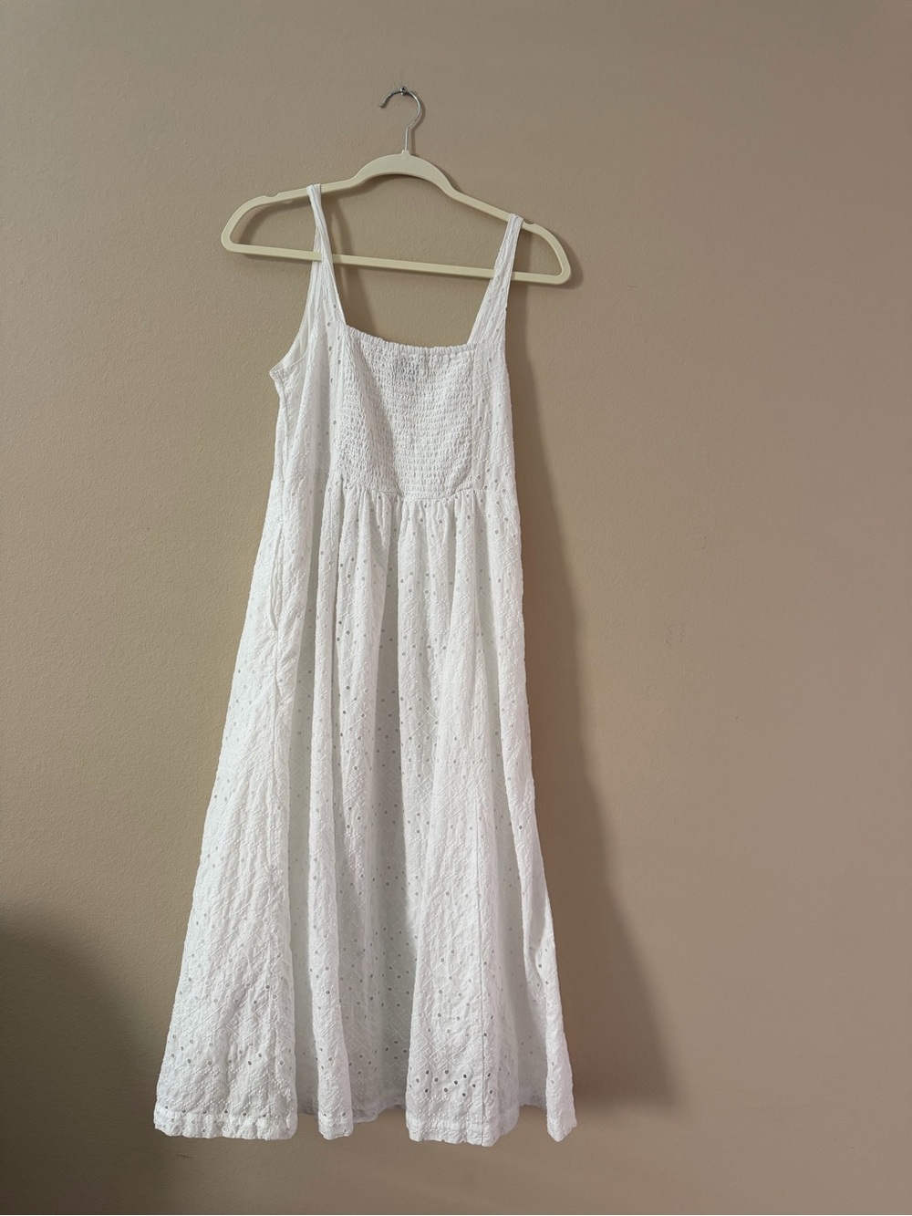Old Navy White Eyelet Sundress - Picture 4 of 4